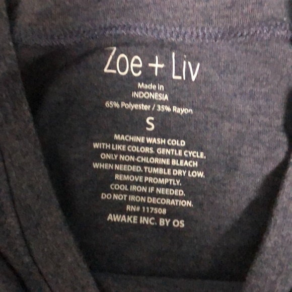 Zoe + Liv super soft t-shirt size Small - Picture 3 of 4
